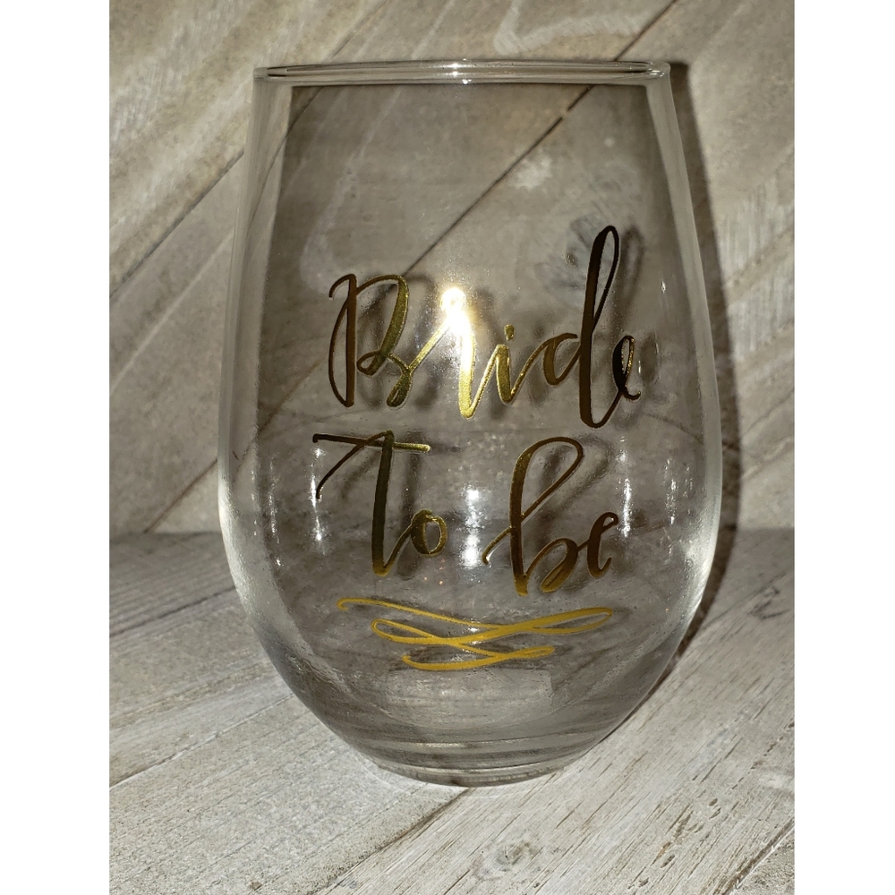 "Bride To Be" 20 oz. Stemless Wine glass